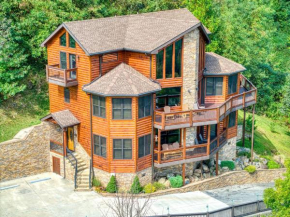 Almost Home Mountain Views Overlooking Downtown Hot TubGas Grill Sleeps 12